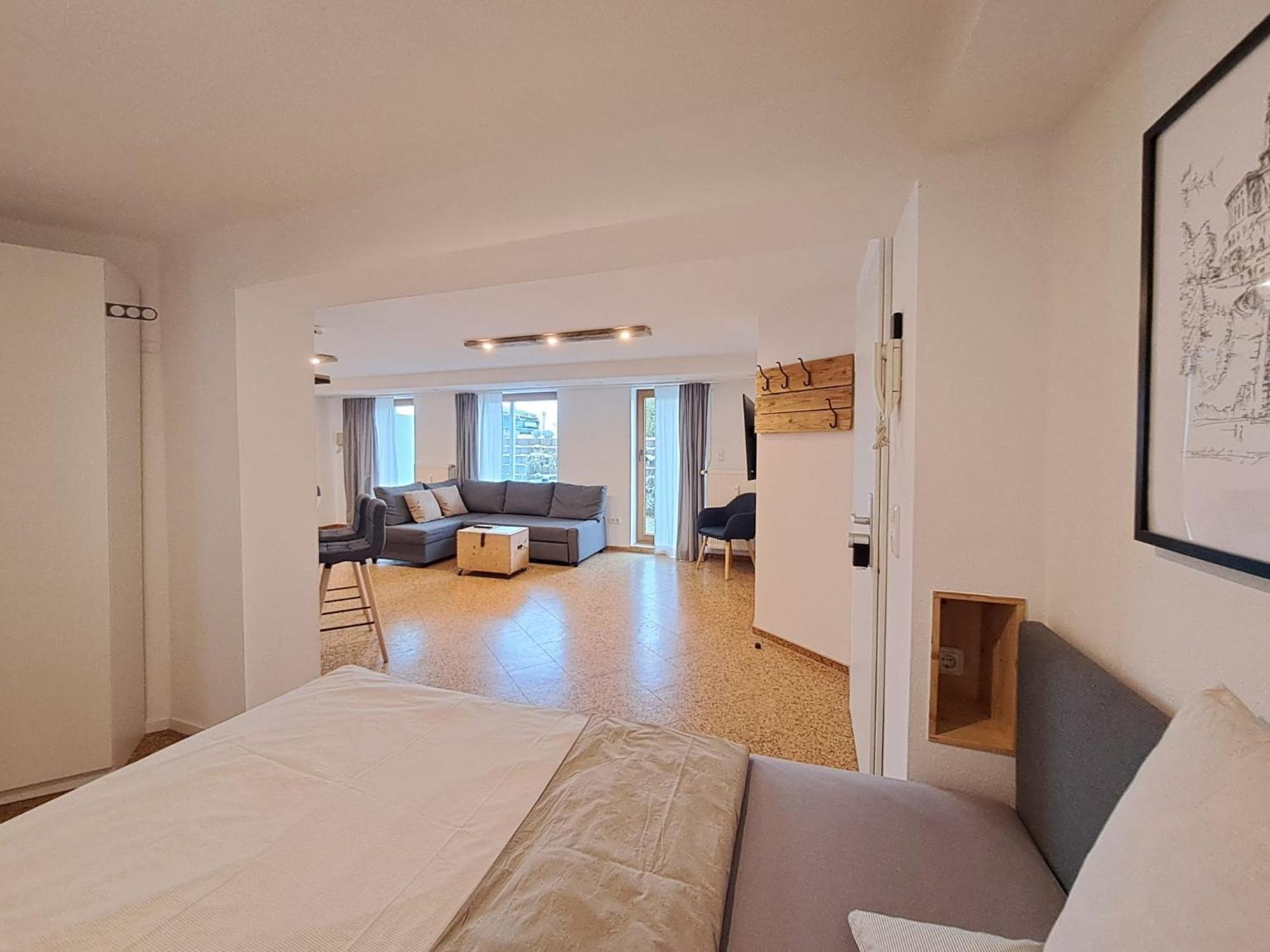 Apartment Souterrain-apartment In Wehlheiden Kassel